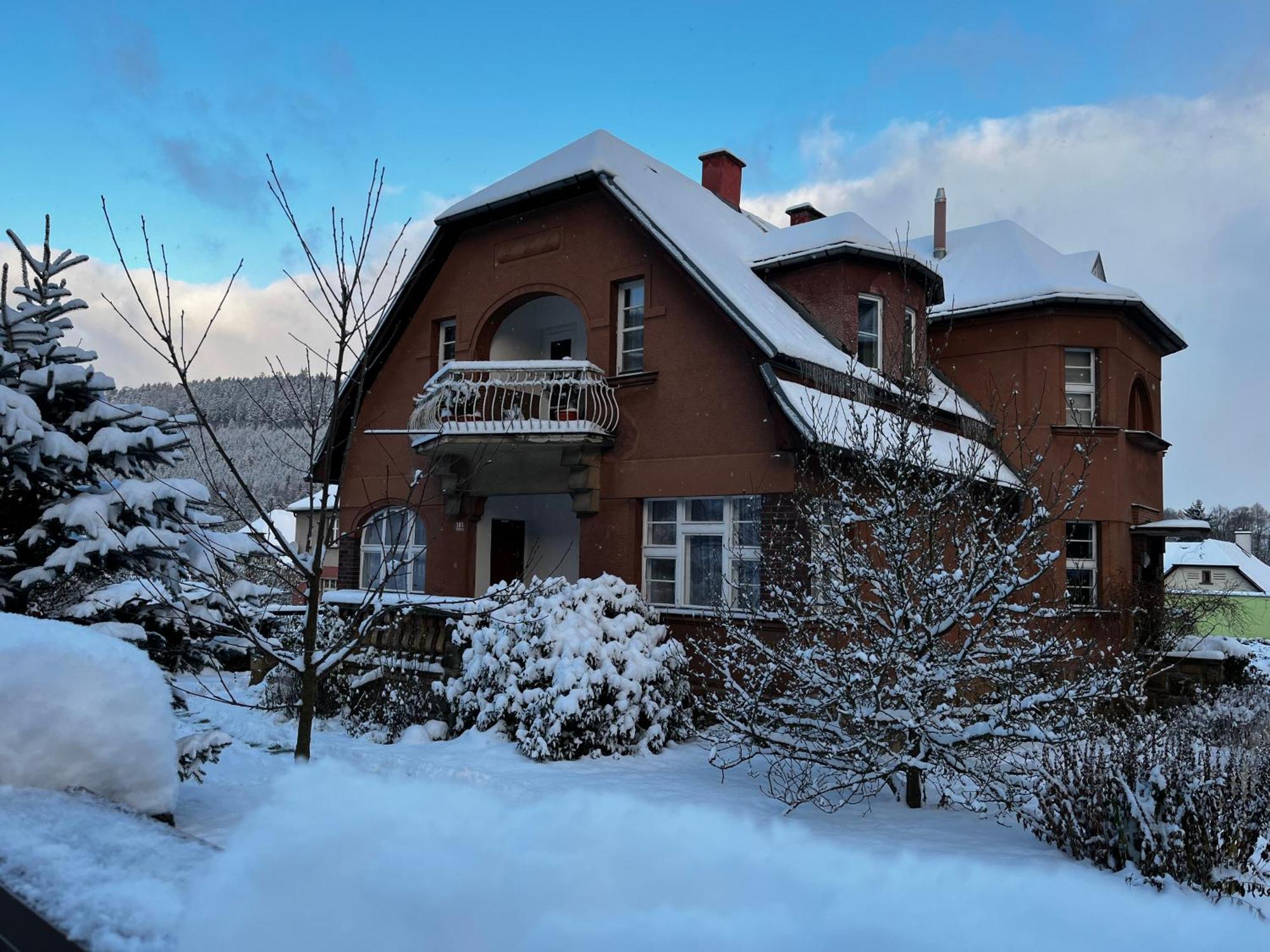 Apartman Teplice Nad Metuji Apartment Exterior photo